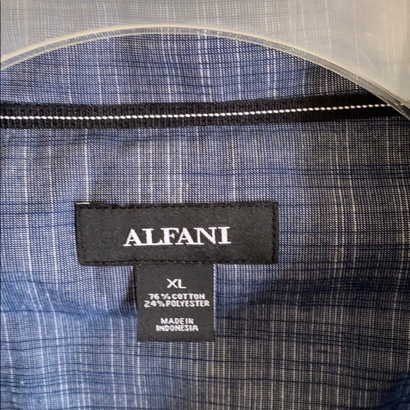 NWOT Blue button down - Picture 4 of 7
